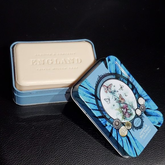 Vintage Garden Jasmine & Black Pepper Luxury Soap - Picture 1 of 5